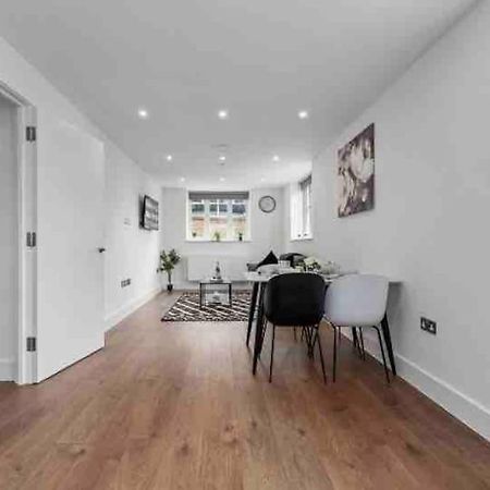 Apartamento Cozy Flat Near London Eye/ Victoria / Vauxhall Exterior foto