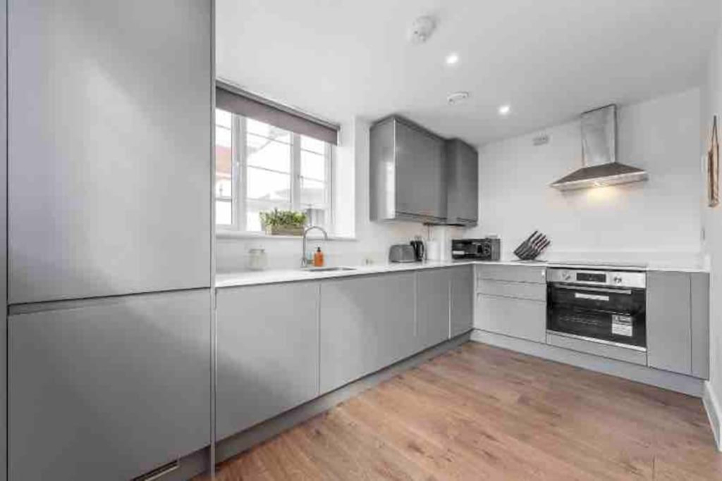 Apartamento Cozy Flat Near London Eye/ Victoria / Vauxhall Exterior foto