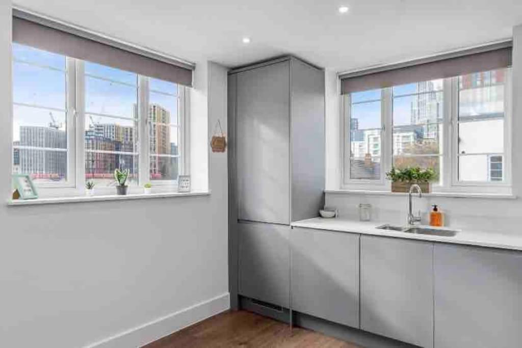 Apartamento Cozy Flat Near London Eye/ Victoria / Vauxhall Exterior foto
