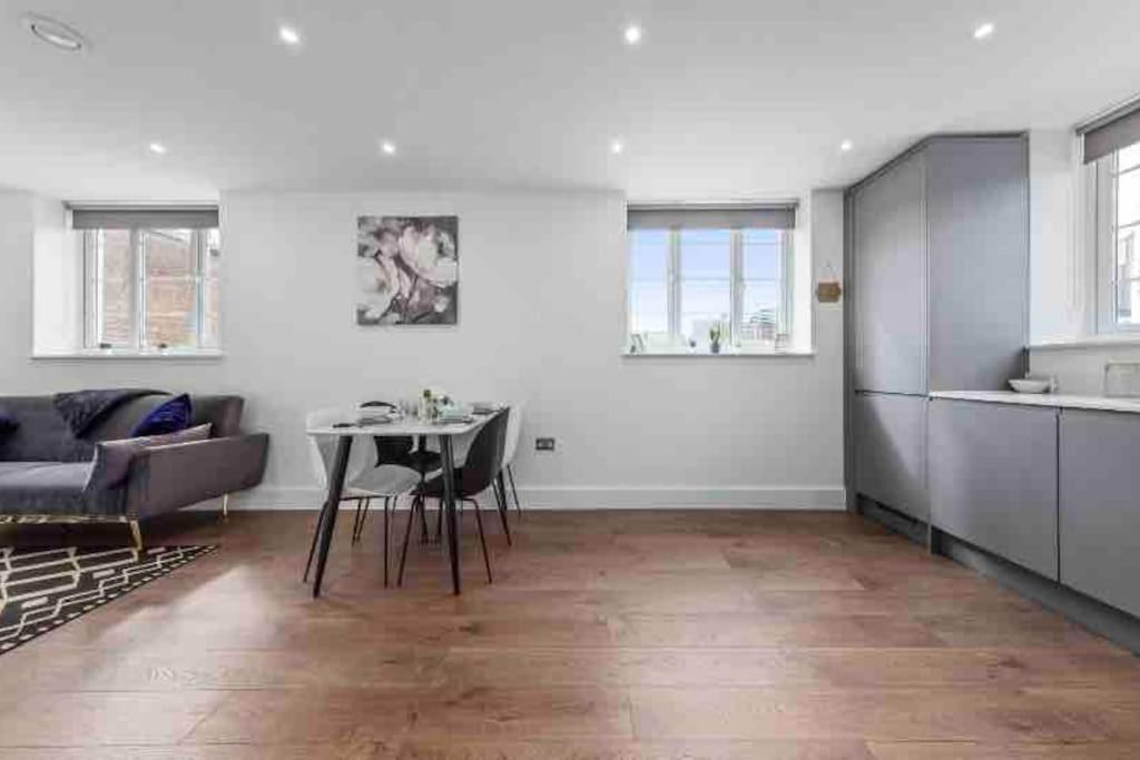 Apartamento Cozy Flat Near London Eye/ Victoria / Vauxhall Exterior foto