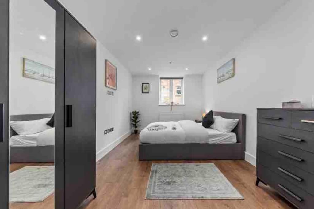 Apartamento Cozy Flat Near London Eye/ Victoria / Vauxhall Exterior foto