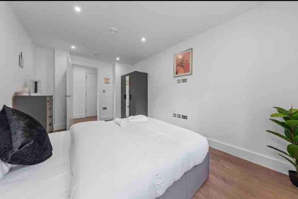 Apartamento Cozy Flat Near London Eye/ Victoria / Vauxhall Exterior foto