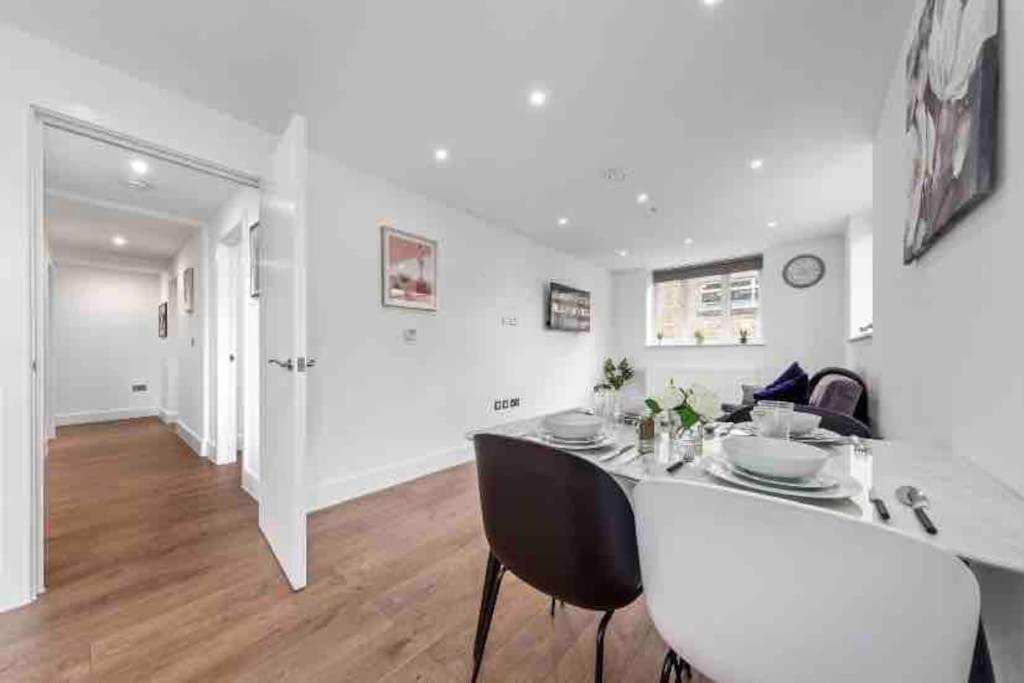 Apartamento Cozy Flat Near London Eye/ Victoria / Vauxhall Exterior foto