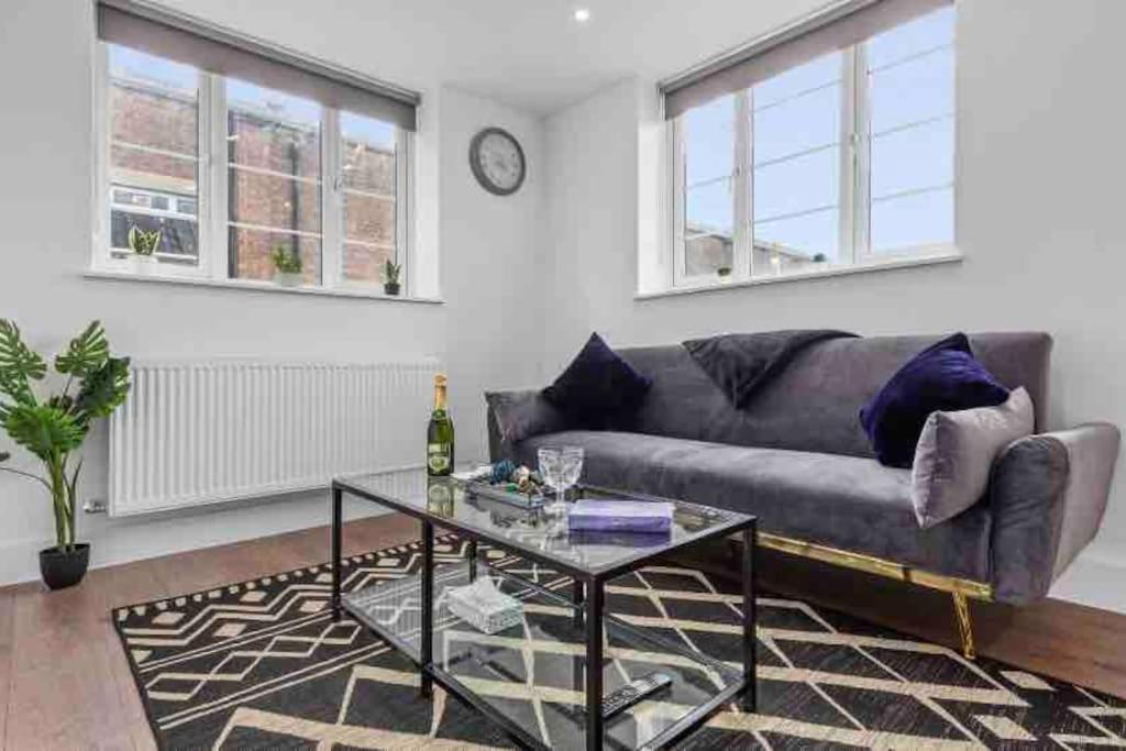 Apartamento Cozy Flat Near London Eye/ Victoria / Vauxhall Exterior foto