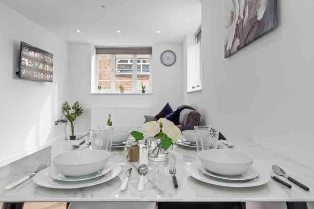 Apartamento Cozy Flat Near London Eye/ Victoria / Vauxhall Exterior foto