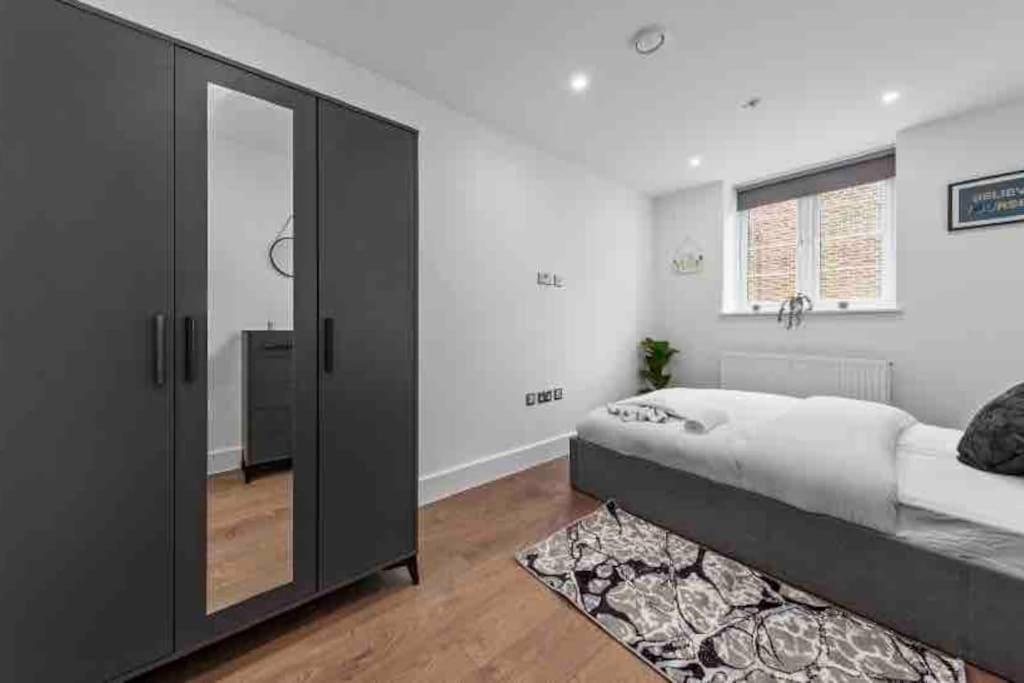 Apartamento Cozy Flat Near London Eye/ Victoria / Vauxhall Exterior foto